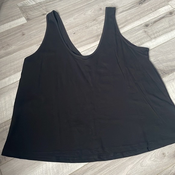 ASOS Black Tank 🖤 - Picture 2 of 4